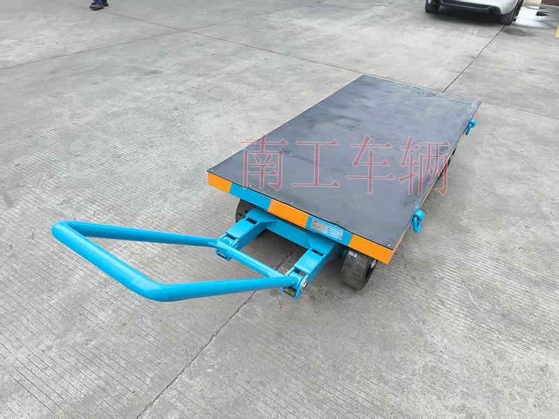 3吨小型江南网页版页面登录_江南（中国） 带橡胶垫工具车