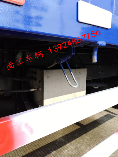 1676684764499579.jpg 飞翼式车箱2I.jpg